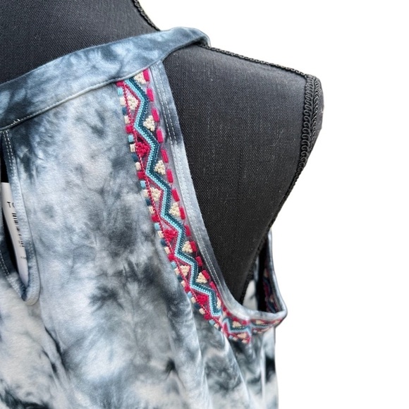 NWT Torrid Halter Sleeveless Tunic HighNeck Embroidered BlackWhite TieDye 12 L 0 - Picture 12 of 16